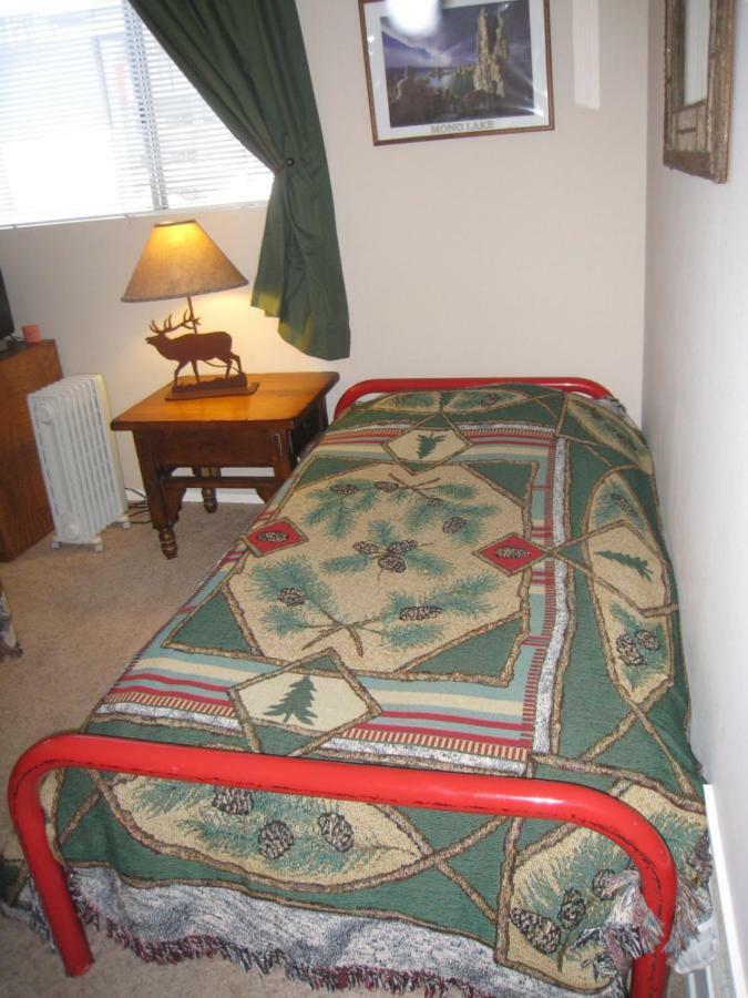 Sierra Manor Apartment *